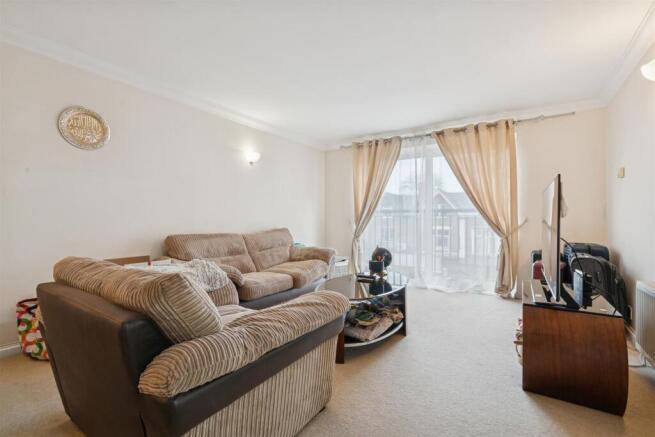 23 Viscount point, 199 The broadway, sw19 receptio