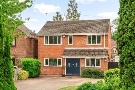 Wolverton Road, Blakelands, Milton Keynes, Buckinghamshire, MK14