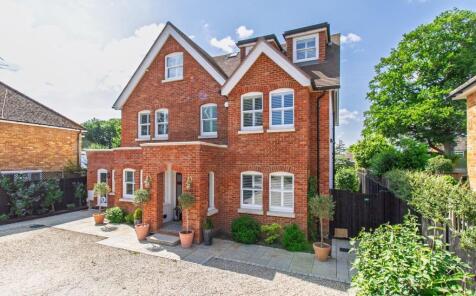 Pondtail Road, Fleet, GU51