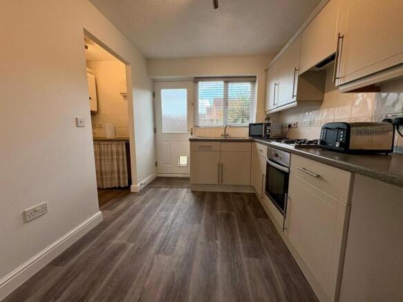 New Kitchen 1.jpg
