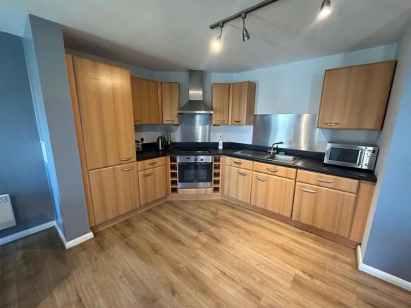 New Kitchen 1.jpg