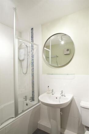 A010-No6-Bathroom_IMG_4238.jpg