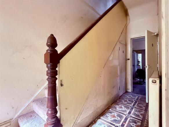 Hallway.jpg