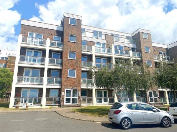 15A Harewood Close - Front.jpg