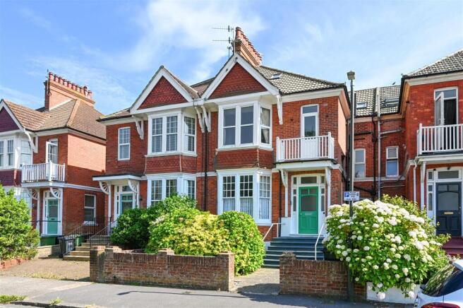 UPPER MAISONETTE - 67 EGERTON ROAD - TN393HL (19).