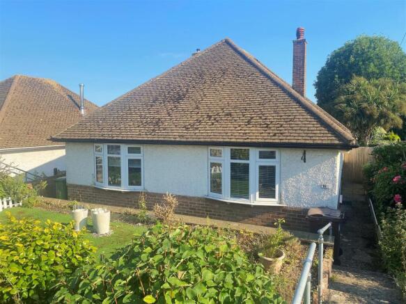 10 Claxton Road - Front.jpg