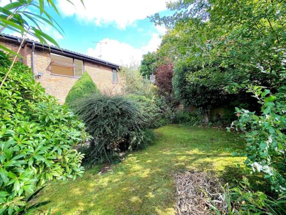 15 Portfield Close - Garden1.jpg