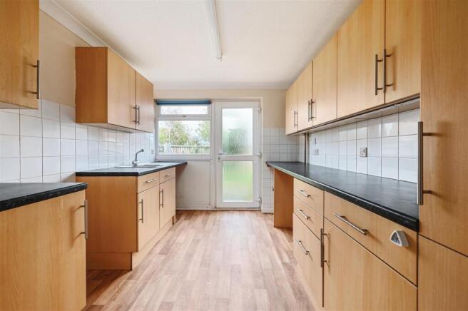 13 SAXON RISE - TN401TF - PHOTOS (1).jpg