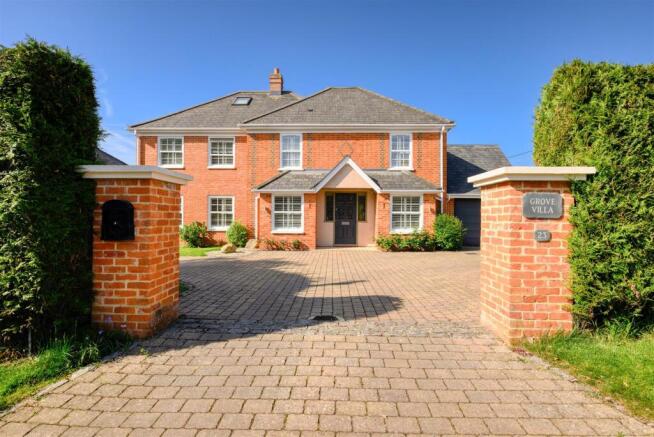 23 Woodlands Road - External (4 of 25).jpg