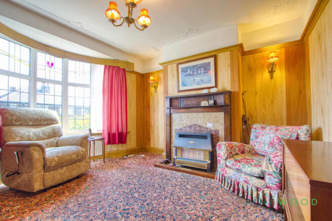 Sitting Room / Dining Room