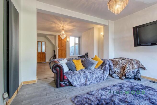 Lounge / Dining Room