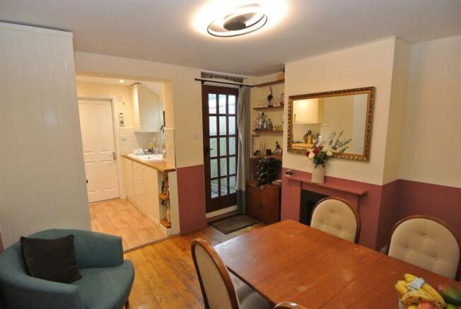 Dining Room 2.JPG