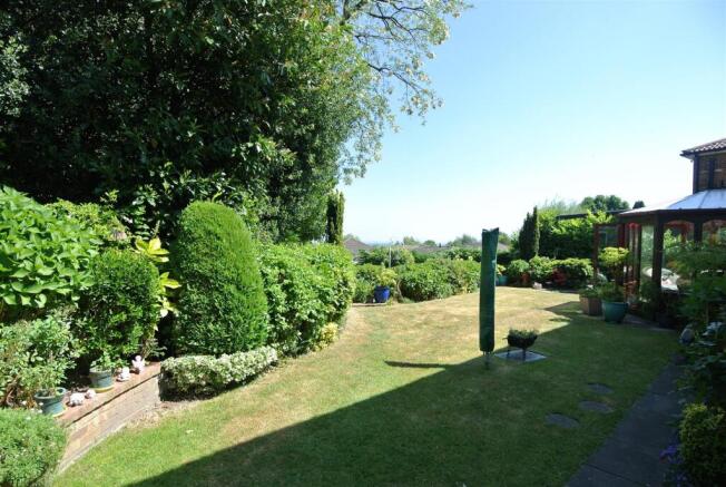 Rear Garden New.JPG
