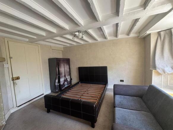 Bedroom.jpg