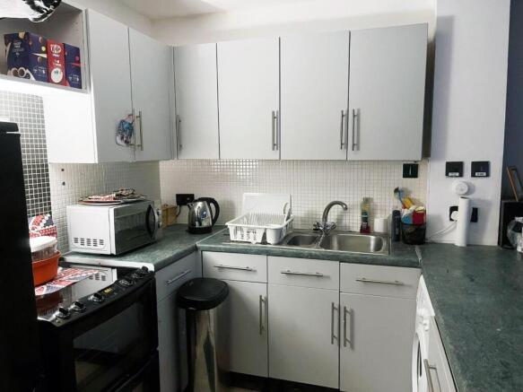 kitchen copy.jpg
