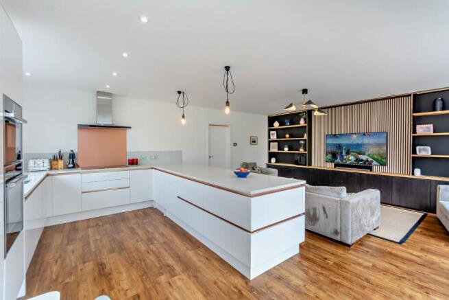 8660166-interior21-800.jpg