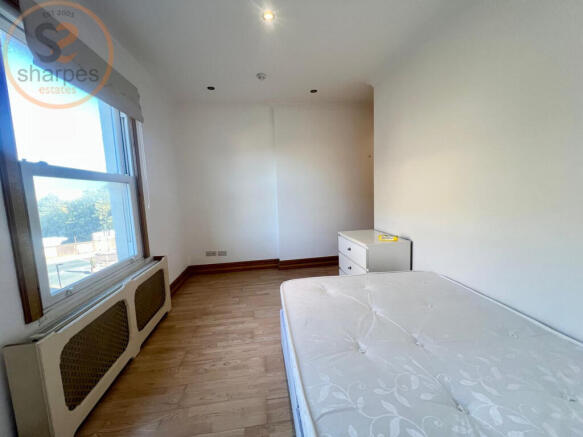 WhatsApp Image 2025-10-06 at 16.55.51 (3).jpeg