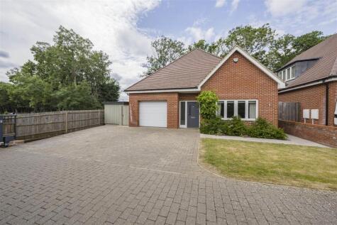 The Kestrells, Bucknalls Drive Bricket Wood, St. Albans