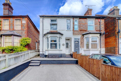 Gordon Road, High Wycombe, Buckinghamshire, HP13