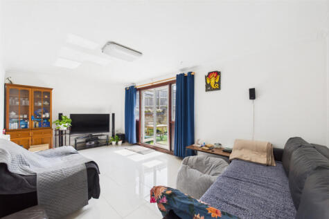 Townsend, Hemel Hempstead, HP2