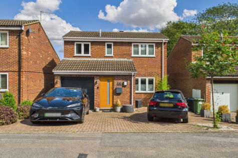 Cardy Road, Boxmoor, HP1