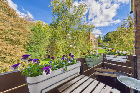 Oakcroft Court Fern Drive, Hemel Hempstead, HP3