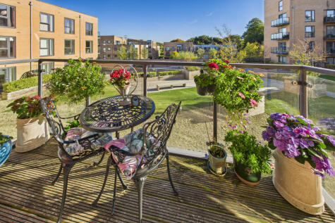 The Embankment, Hemel Hempstead, HP3