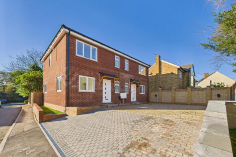 Hardwicke Place, St. Albans, AL2