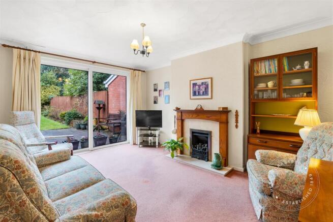 West Orchard Crescent, Hern Crabtree (16).jpg
