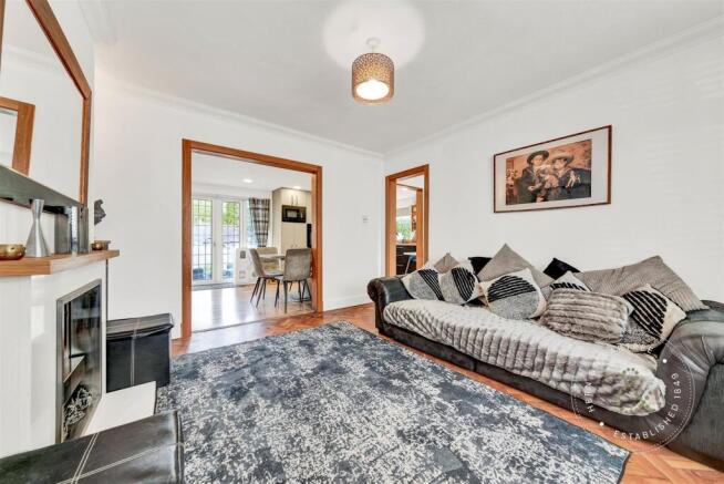 Brundall-Crescent-17.jpg