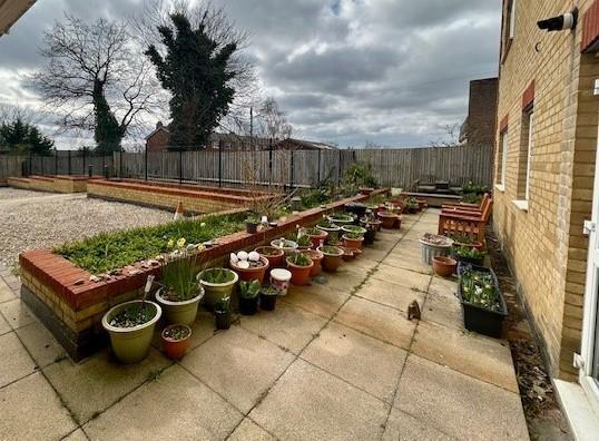 18 st Michaels Place garden area.jpg