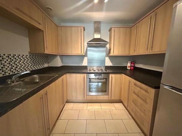 42 Calloway House kitchen.jpg