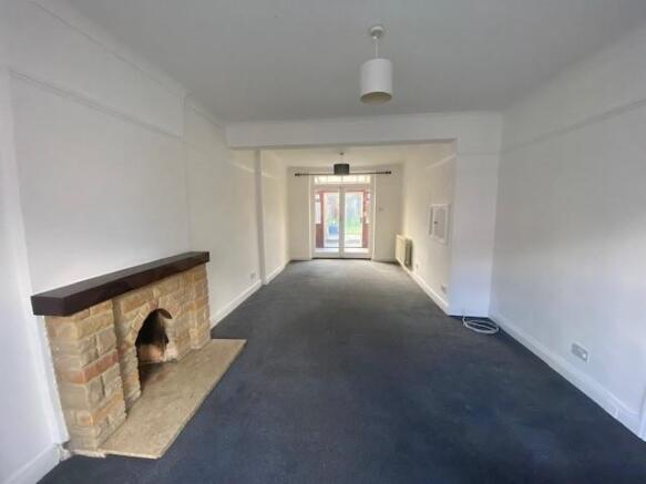 167 Rectory Road lounge 2.jpg