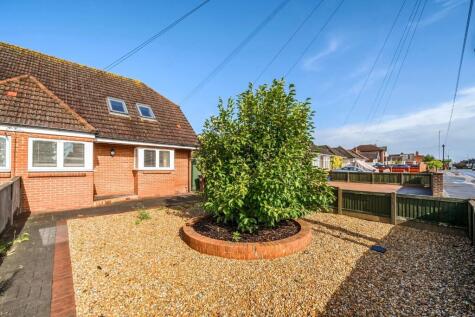 Kingsnorth Road, Ashford TN23 6NE