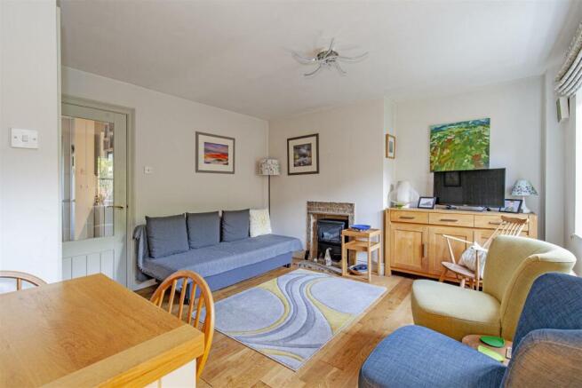 Reception Room-2.jpg
