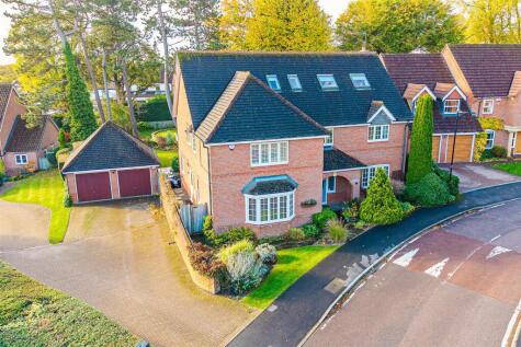 19 Petworth Drive, Whirlow, S11 9QU