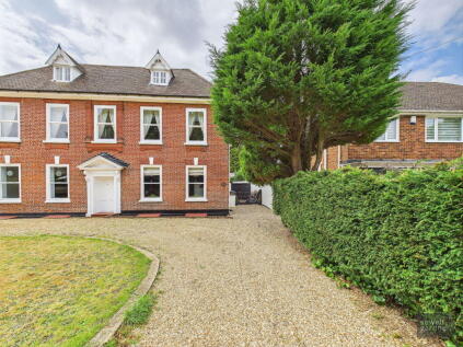 High Road, Leavesden, Watford, WD25
