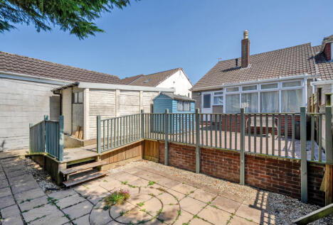 Mount Gardens, Hanham, Bristol, Gloucestershire, BS15