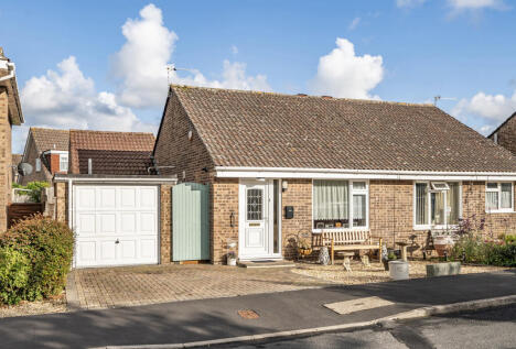 Ferndale Avenue, Longwell Green, Bristol, Gloucestershire, BS30