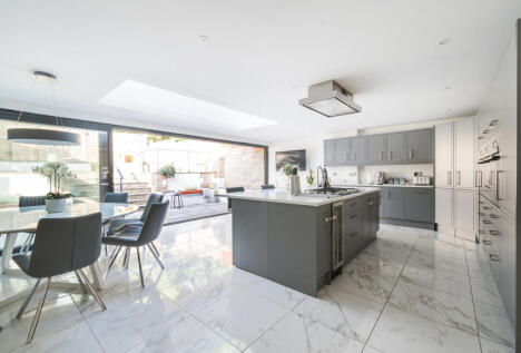 Headington Close, Hanham, Bristol, Gloucestershire, BS15