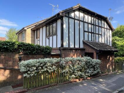 Kerr Close, Knebworth