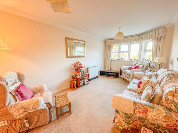 lounge 1