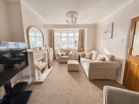 lounge 1