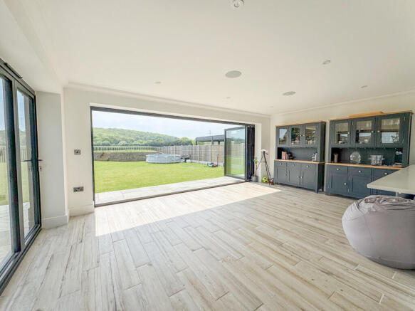 dining space use ...