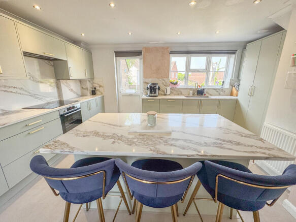 KITCHEN  AREA
