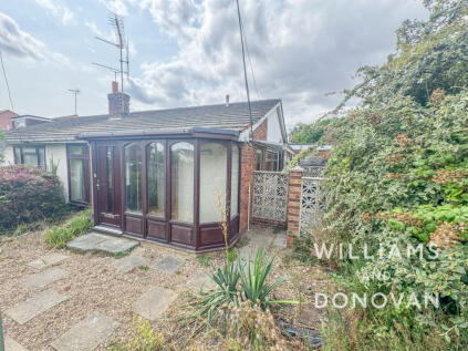 Park Gardens, Hawkwell, SS5 4