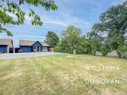 Canewdon View Road, Rochford, SS4 3