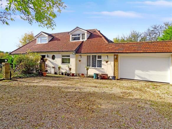 4 Bedroom Detached Bungalow For Sale In Southend Road Chelmsford