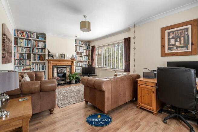 93 Drayton Crescent WM (9 of 28).jpg