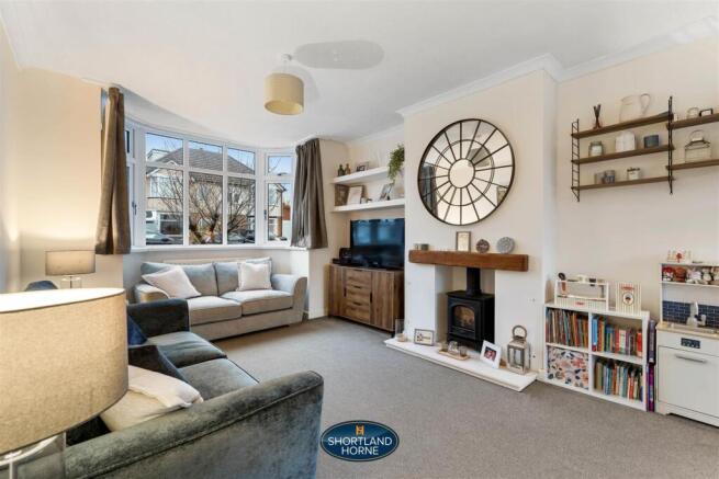 71 Arnold Ave (9 of 24).jpg